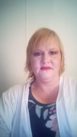 Tara, 41, United States