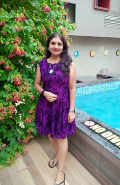 Darshna, 38, India