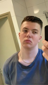 Joe, 19, Netherlands