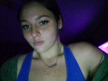 Sophia, 18, United States
