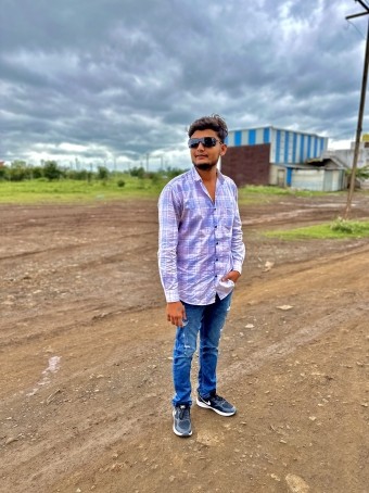 Paresh Raghuwanshi, 24, India