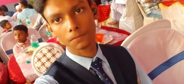 R, 19, India