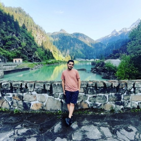 Mahmod, 26, Austria