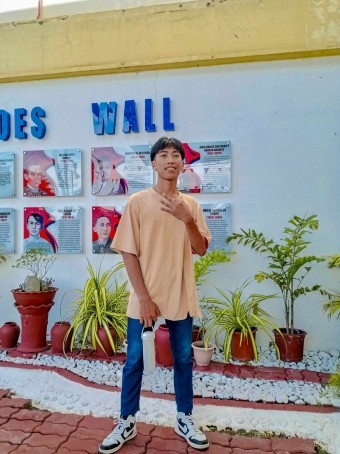 RASSEL JOHN, 19, Philippines