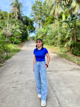 Joy, 20, Philippines