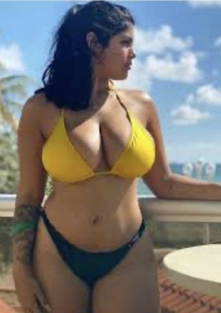 , 32, United Kingdom
