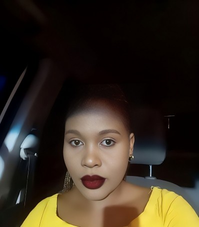 Lalamarie, 30, Zambia