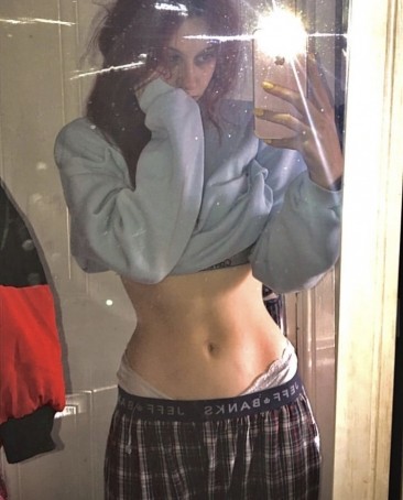 Peach, 21, Hungary
