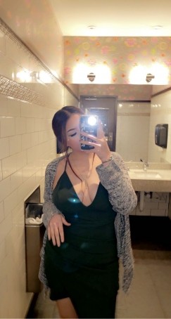 Kari_a, 21, Canada