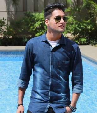 Sam, 29, India