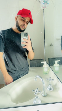 Noor, 24, Australia