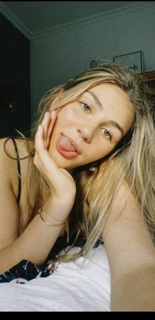 Senna, 18, Netherlands