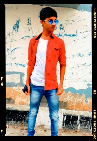 Wahi, 20, India