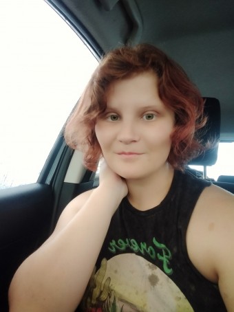 Lillian, 18, Australia