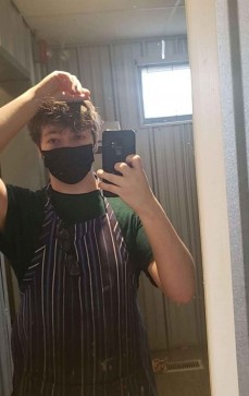 Mike, 18, Canada