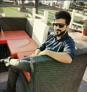 Manish, 35, India