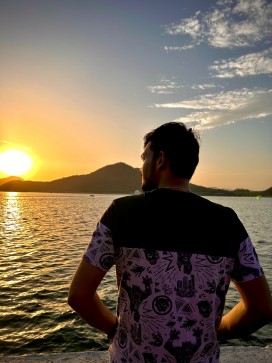 Ron, 27, India