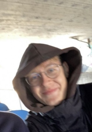 Tobi, 18, Germany