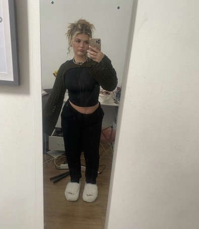 Amylowlo2, 18, United Kingdom