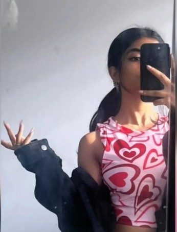 Isha, 19, India