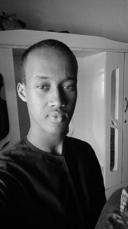 Maxame Faysal, 18, Somalia