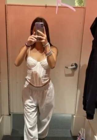 Hailey, 18, United States