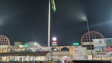 Vraj Soni, 25, India