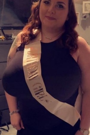 Kelly, 27, United Kingdom
