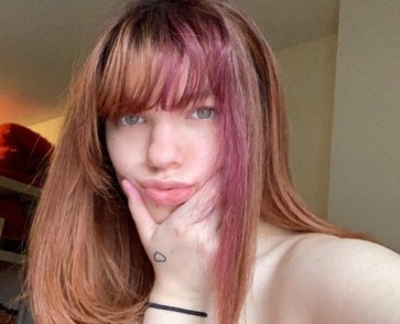Dollymary, 22, United States