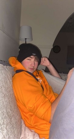 Theo, 18, United Kingdom