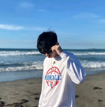 Jamessss, 21, Philippines