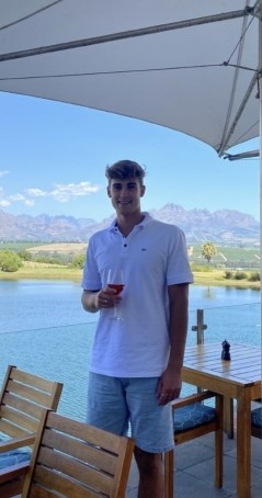 Jake372826, 19, South Africa