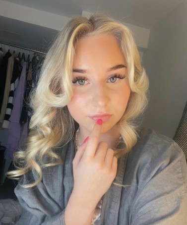 Elsa, 18, Finland