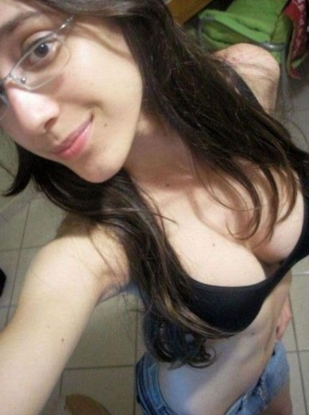 Gabriela16, 18, Brazil