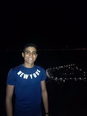 Yossri, 23, Italy