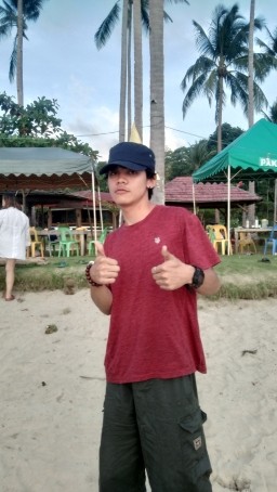 Chuck , 20, Philippines