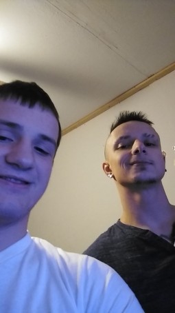 Ex, 18, United States