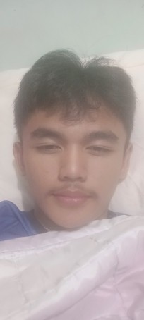 Glenn John Parcon, 18, Philippines