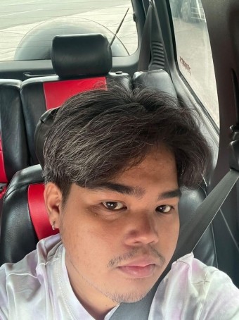 Mac, 20, Philippines