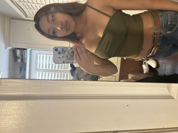 Desarai Perez, 18, United States