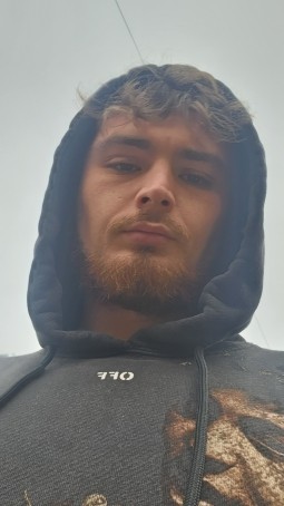 Max, 23, United Kingdom