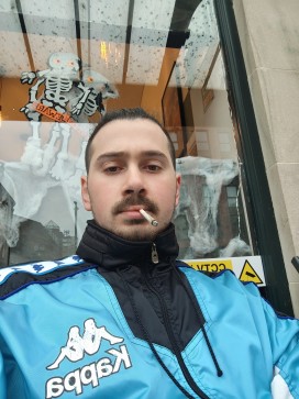 JustANormalGuy, 25, United Kingdom
