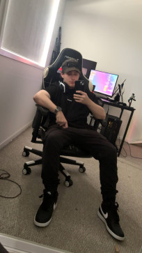 Jaxnn, 26, Australia