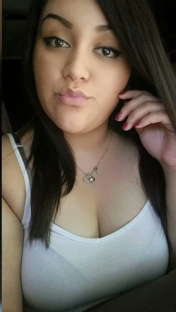 Joana, 31, Canada