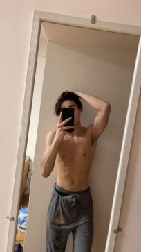 Alex, 20, United States