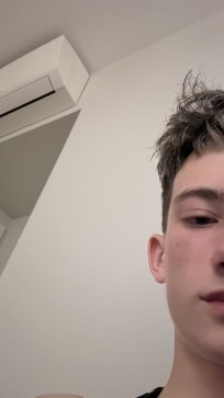 David1, 18, United Kingdom