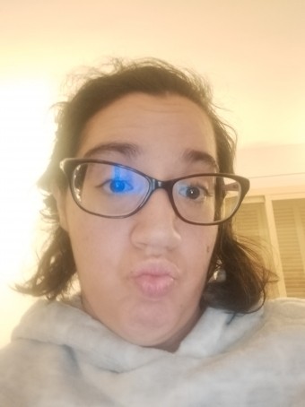 Vania, 18, Spain