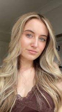 Ellla, 18, Denmark