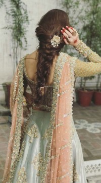 Prisha, 20, Singapore