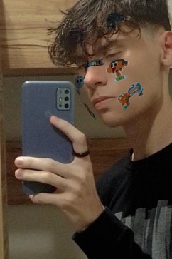 IWantNoods, 18, Brazil